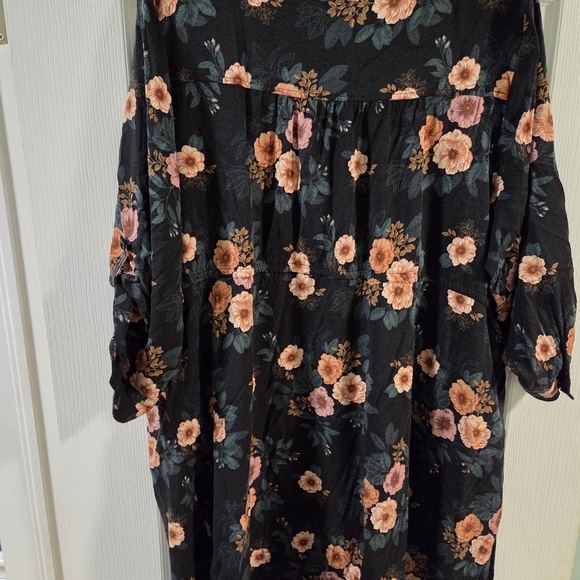 Torrid Black Floral Challis Zip Dress With Drawstring Waist- Size 3x - Picture 9 of 11